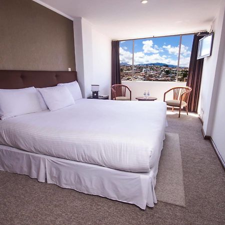 Hotel Presidente Cuenca Esterno foto