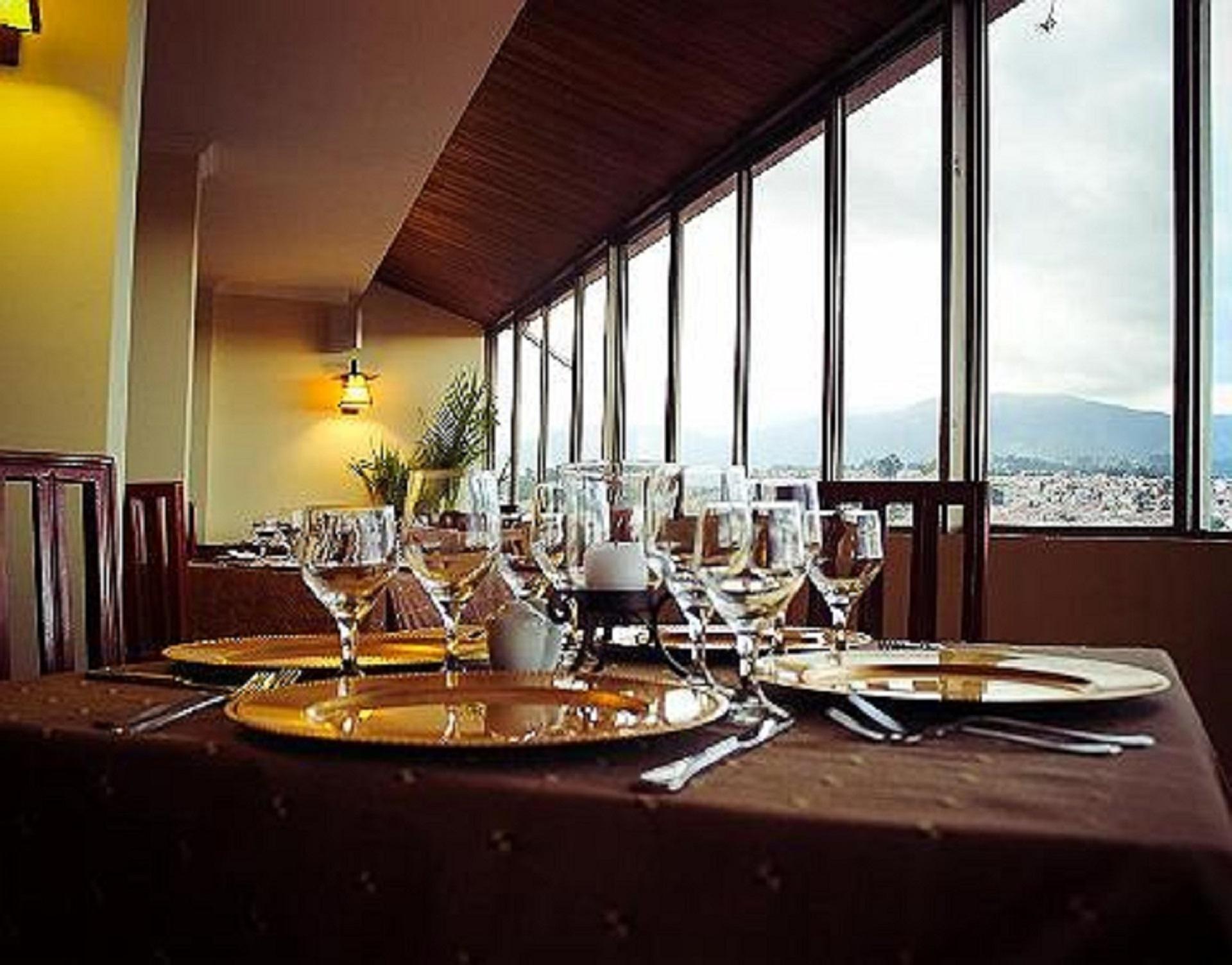 Hotel Presidente Cuenca Esterno foto
