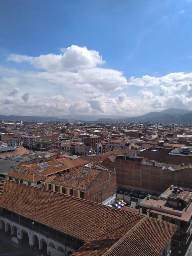 Hotel Presidente Cuenca Esterno foto